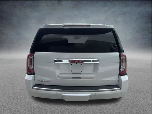 Used 2020 GMC Yukon Denali w/ Denali Ultimate Package AWD/4WD image 4