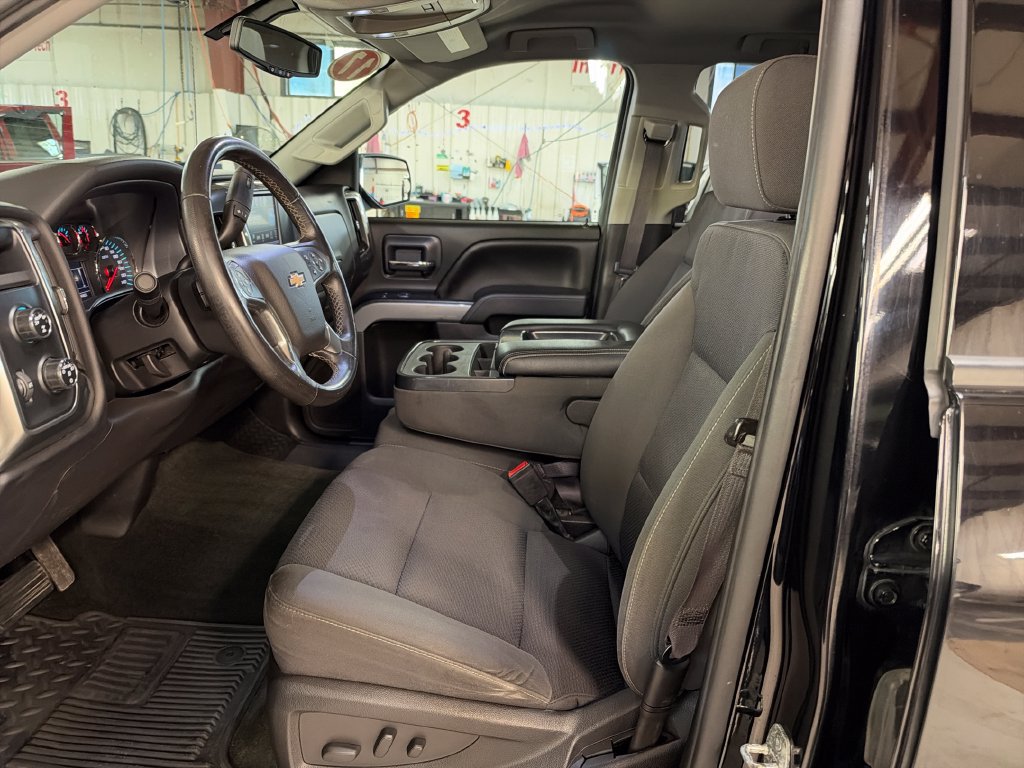 Used 2017 Chevrolet Silverado 1500 LT w/ All Star Edition AWD/4WD image 14