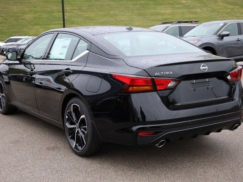 New 2025 Nissan Altima 2.5 SR image 6