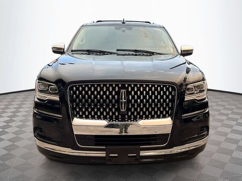 Used 2023 Lincoln Navigator L Black Label AWD/4WD image 2