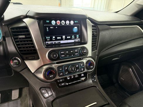 Used 2017 Chevrolet Suburban Premier AWD/4WD image 22