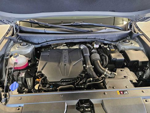 Used 2022 Hyundai Santa Cruz SEL Premium image 9