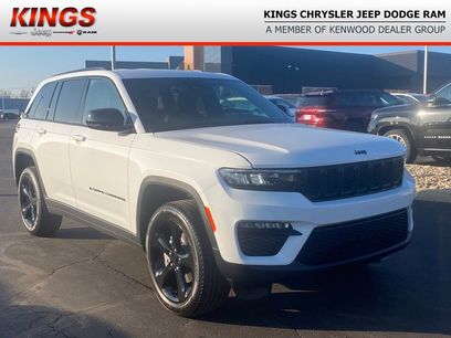 New 2025 Jeep Grand Cherokee Limited w/ Black Appearance Package