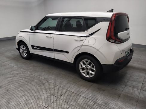 Used 2022 Kia Soul LX w/ Technology Package FWD image 3