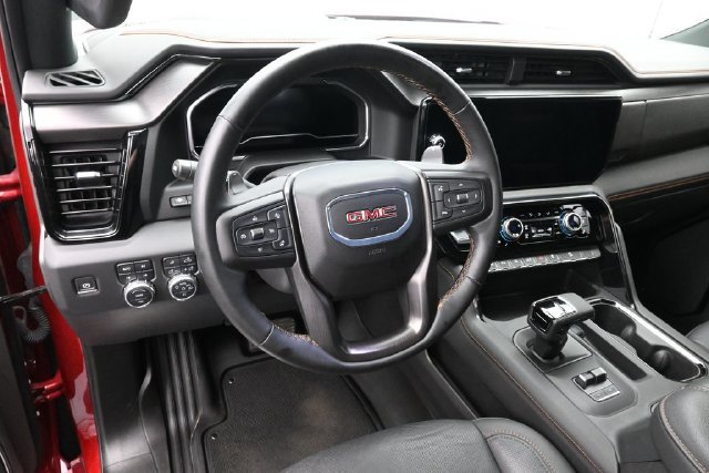 Used 2024 GMC Sierra 1500 AT4 w/ Technology Package AWD/4WD image 25