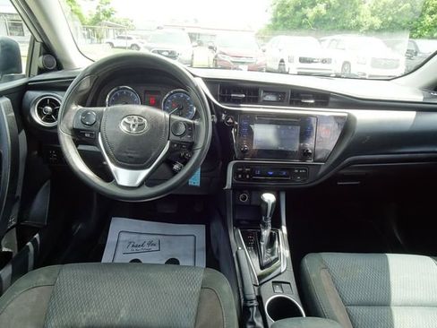 Used 2019 Toyota Corolla LE FWD image 20