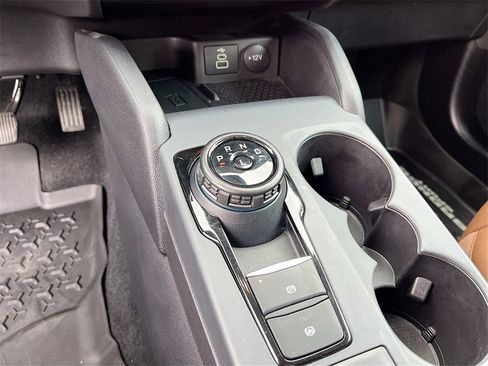 Used 2024 Ford Bronco Sport Outer Banks w/ Tech Package image 17