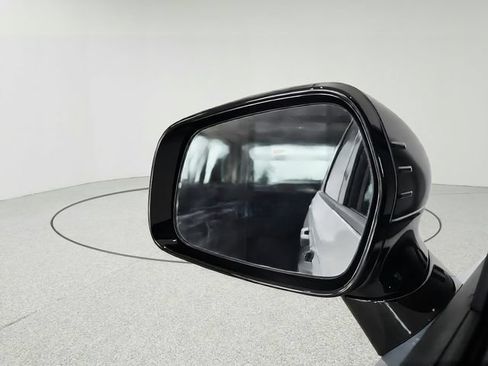 Certified 2026 Kia Carnival SX w/ SX Dark Edition Package FWD image 14