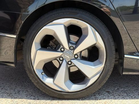 Used 2018 Honda Accord Touring image 50