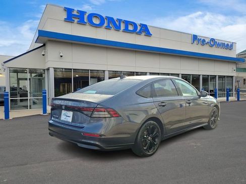 Used 2025 Honda Accord SE image 4