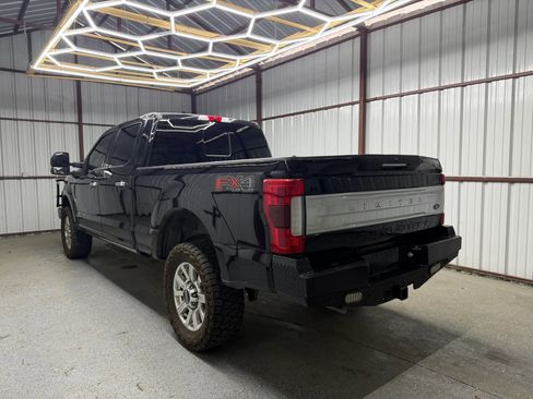 Used 2019 Ford F250 Limited w/ FX4 Off-Road Package AWD/4WD image 3