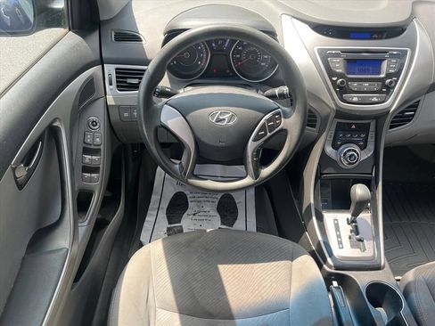 Used 2013 Hyundai Elantra GLS FWD image 8