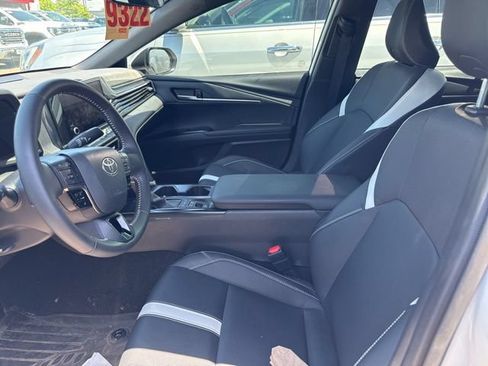 Used 2026 Toyota Camry SE w/ Convenience Package FWD image 10