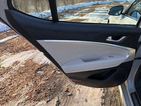 Used 2026 Genesis G70 2.5T image 14