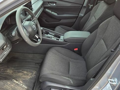 Used 2025 Honda Accord SE image 13