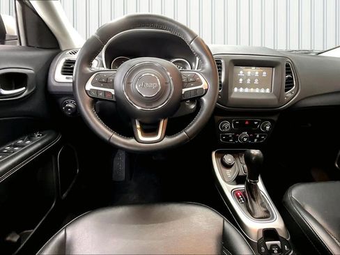 Used 2019 Jeep Compass Latitude image 8