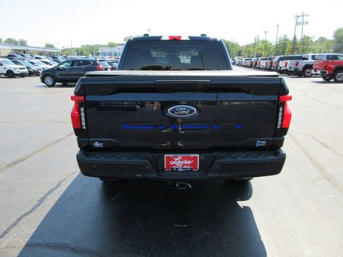 Used 2022 Ford F150 Lightning XLT AWD/4WD image 7