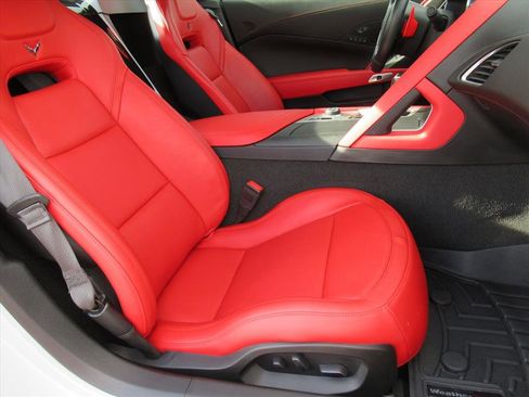 Used 2019 Chevrolet Corvette Stingray Z51 image 13