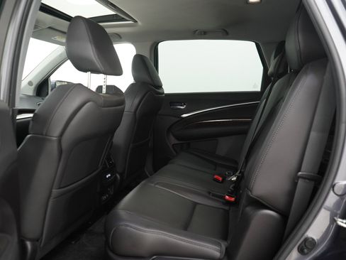 Used 2018 Acura MDX SH-AWD w/ Technology Package image 16