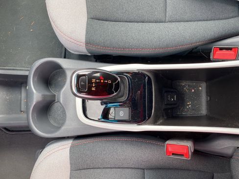 Used 2018 Chevrolet Bolt LT FWD image 16