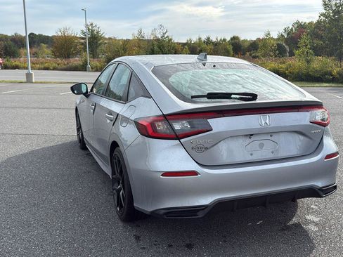 Used 2023 Honda Civic Sport image 9