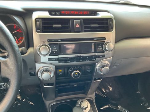 Used 2013 Toyota 4Runner SR5 w/ Convenience Pkg AWD/4WD image 15