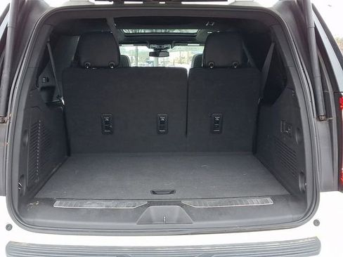Used 2023 GMC Yukon XL Denali image 37