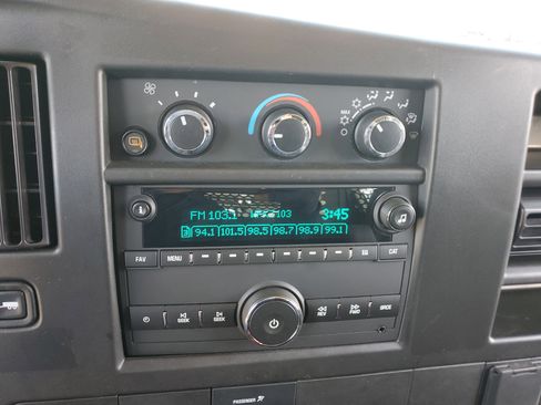 Used 2024 Chevrolet Express 2500 w/ Driver Convenience Package image 22