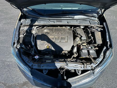 Used 2019 Toyota Corolla XLE image 18