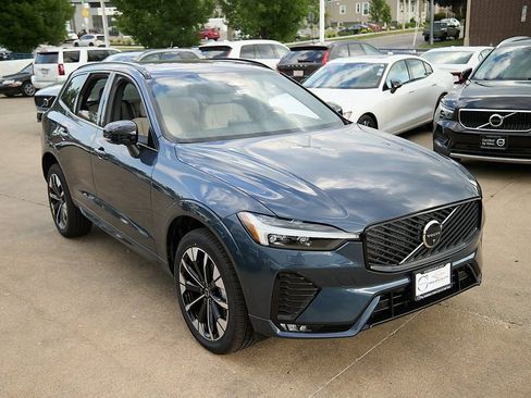 New 2026 Volvo XC60 B5 Plus w/ Protection Package Premier image 4