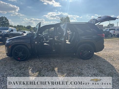Certified 2023 Chevrolet Traverse Premier w/ Redline Edition image 32