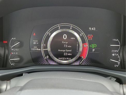 Used 2024 Lexus LX 600 4WD w/ Luxury Package image 17