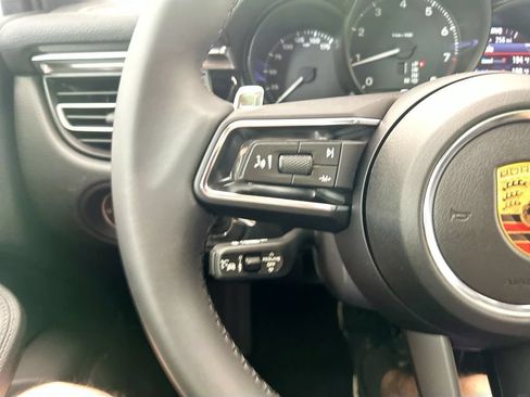 Used 2026 Porsche Macan AWD/4WD image 13