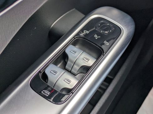 Used 2024 Mercedes-Benz C 300 Sedan image 28