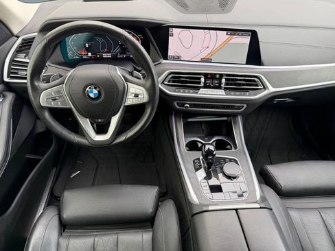 Used 2022 BMW X7 xDrive40i w/ Premium Package AWD/4WD image 25