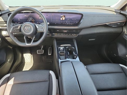 Used 2025 Buick Envision Sport Touring image 9