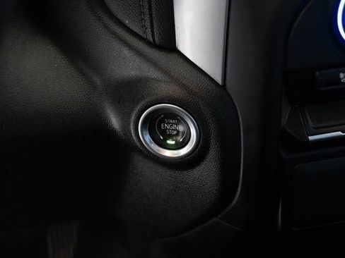 Used 2022 Chevrolet Silverado 1500 LT AWD/4WD image 29