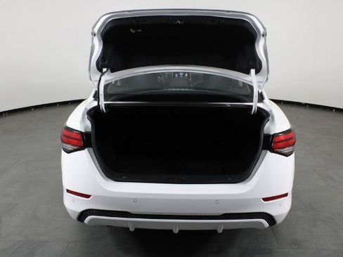 Certified 2022 Nissan Sentra SV FWD image 17