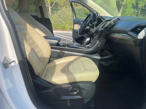 Used 2018 Ford Edge SEL w/ Equipment Group 201A image 21