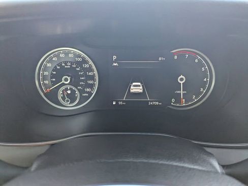 Used 2023 Genesis G70 2.0T image 33