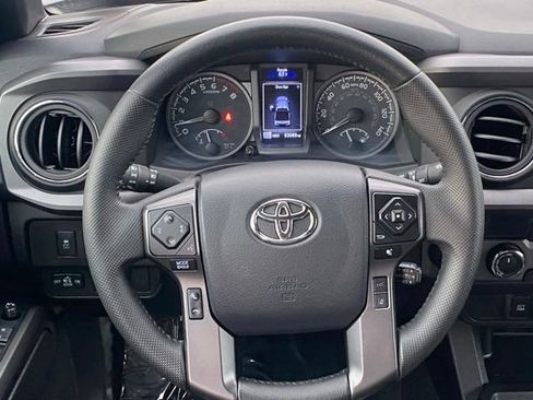 Used 2023 Toyota Tacoma TRD Off-Road AWD/4WD image 11
