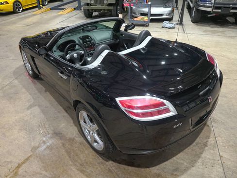 Used 2007 Saturn Sky w/ Premium Trim Pkg RWD image 16