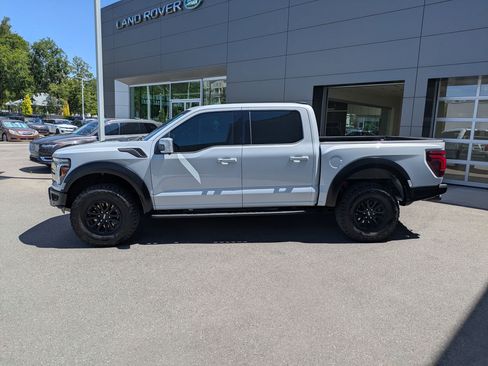 Used 2025 Ford F150 Raptor AWD/4WD image 7
