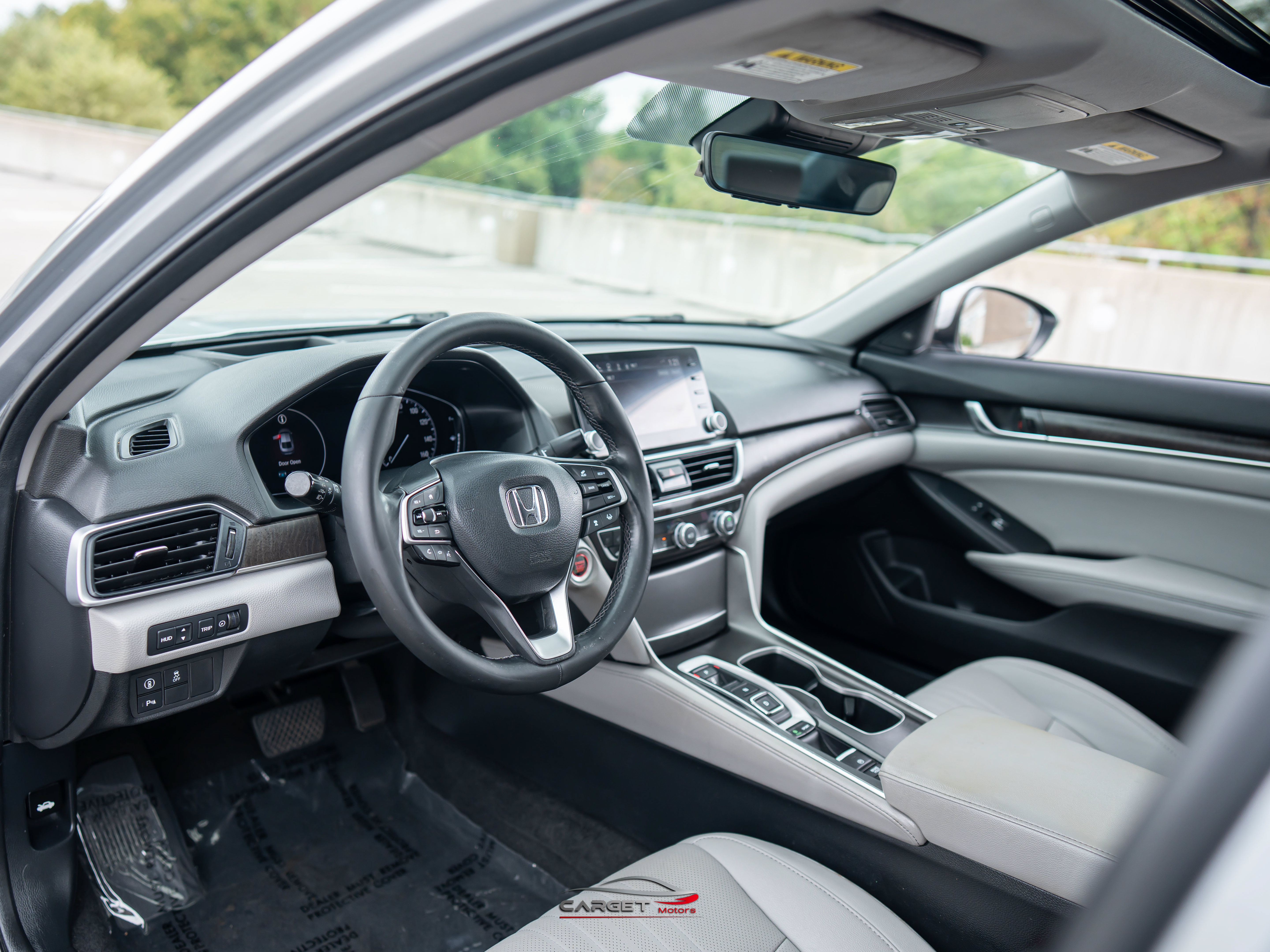 Used 2020 Honda Accord Touring image 12