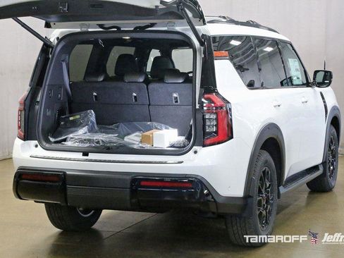 New 2025 Nissan Armada PRO-4X w/ Pro-4X Premium Package image 19