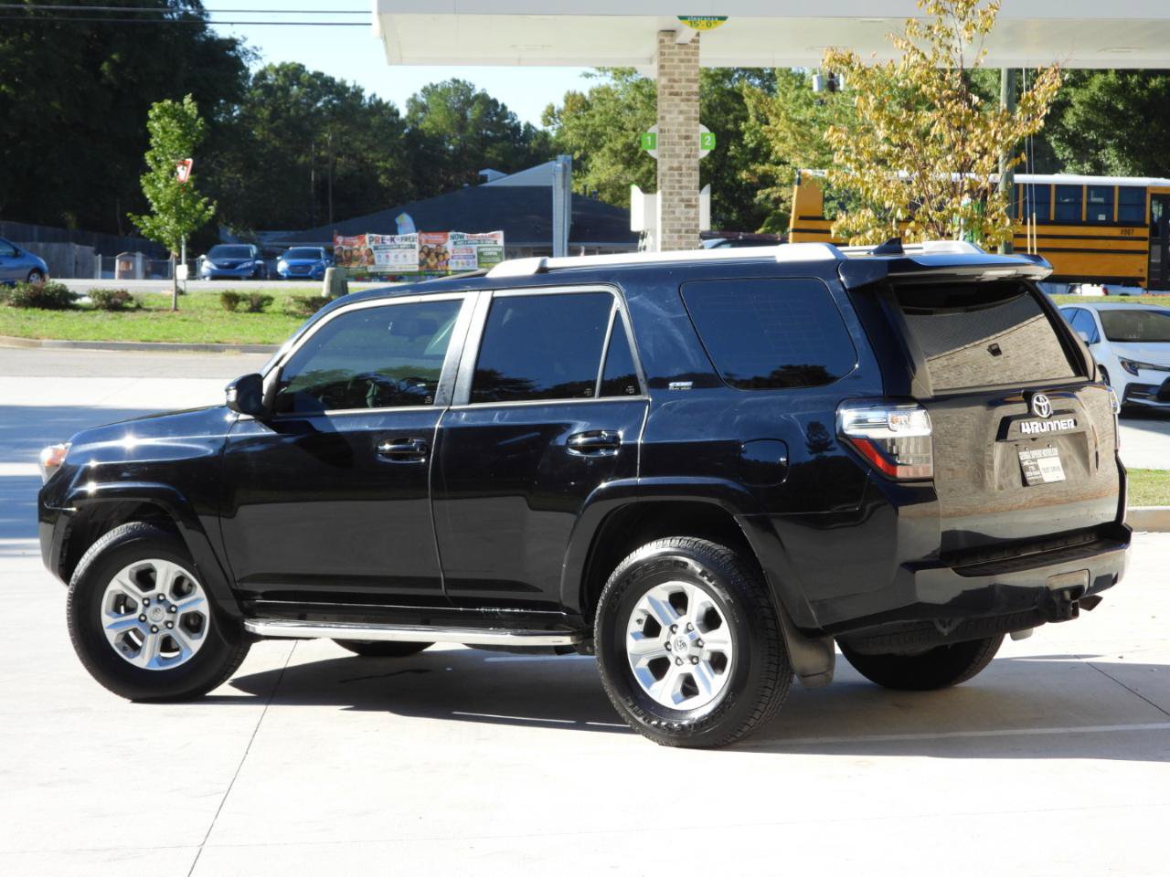 Used 2017 Toyota 4Runner SR5 Premium RWD image 20