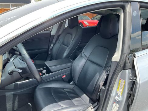 Used 2018 Tesla Model 3 Long Range RWD image 19