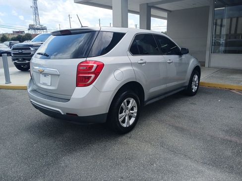 Used 2017 Chevrolet Equinox LS FWD image 5