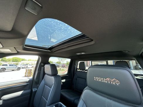 Used 2026 Chevrolet Silverado 3500 High Country w/ High Country Premium Package AWD/4WD image 19