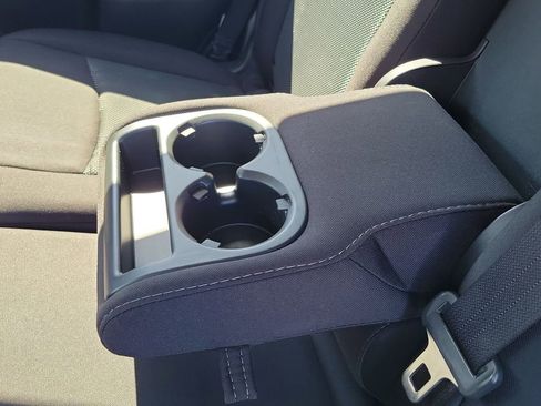 Used 2019 Nissan Pathfinder S FWD image 22